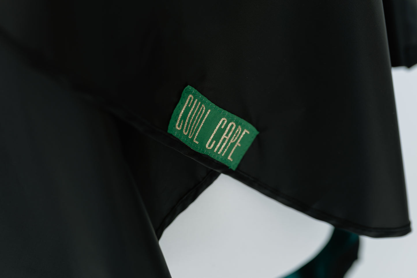 PLATINUM CLOUD ~ Thick LUXE Blanket-Lined Chemical Salon Cape