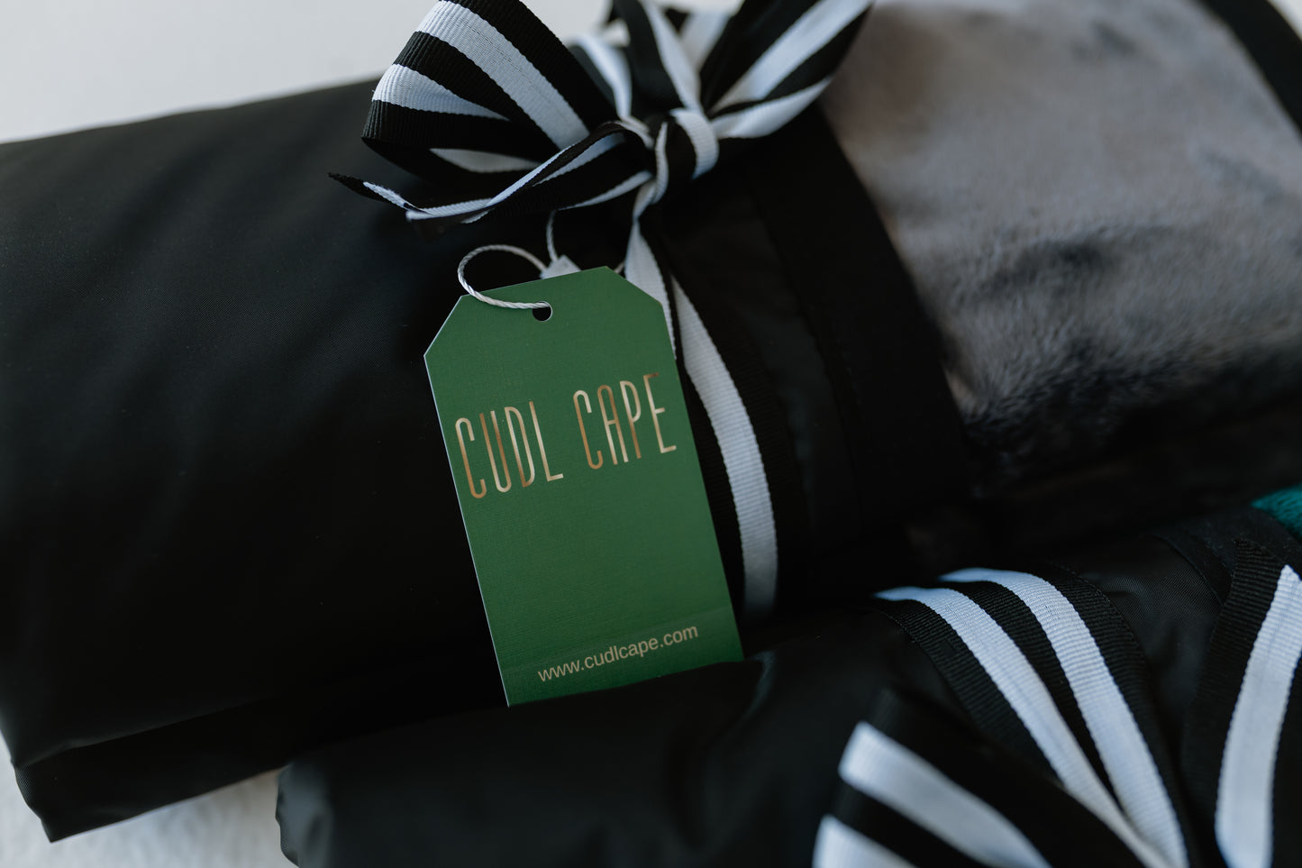 SHADE~ Luxe Deep Dark Grey Blanket-Lined Chemical Salon Cape