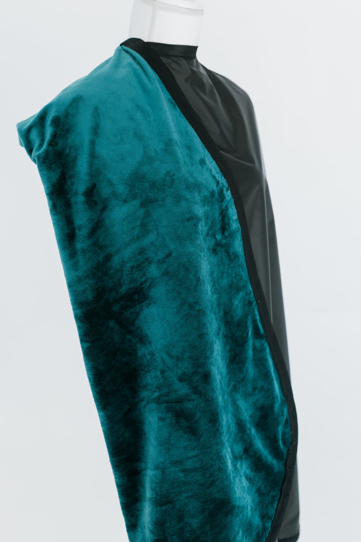 JADE ~ SOLD OUT (for now - New Drop Coming Early Mar!!!) Luxe Blanket Lined Chemical Salon Cape