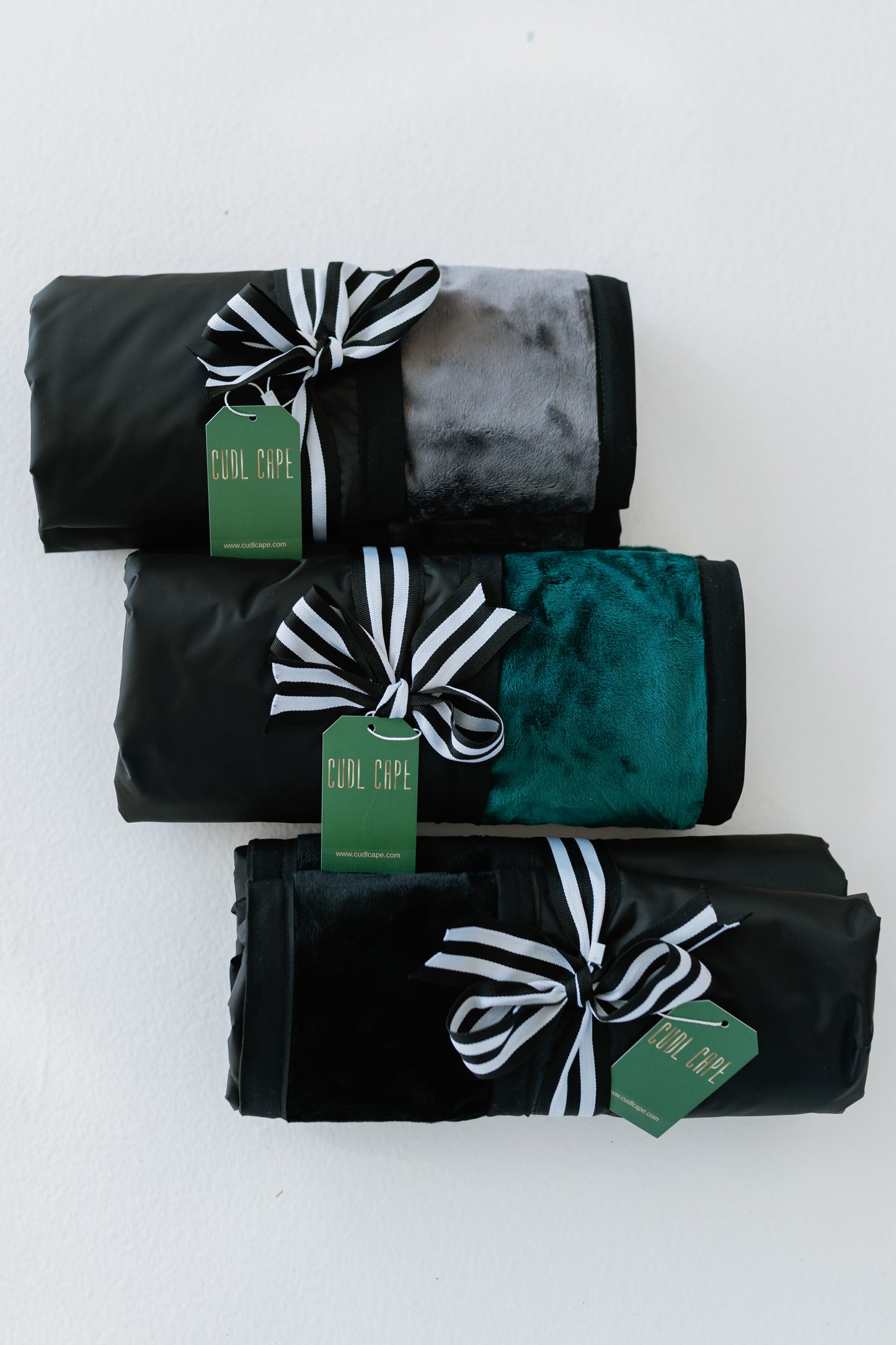ONYX ~ Luxe Rich Black Blanket-Lined Chemical Salon Cape