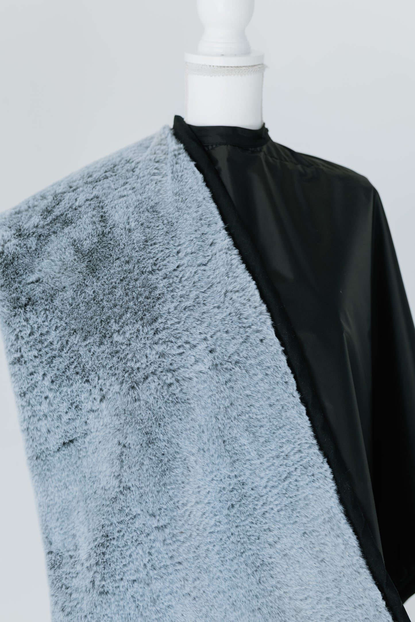 PLATINUM CLOUD ~ Thick LUXE Blanket-Lined Chemical Salon Cape